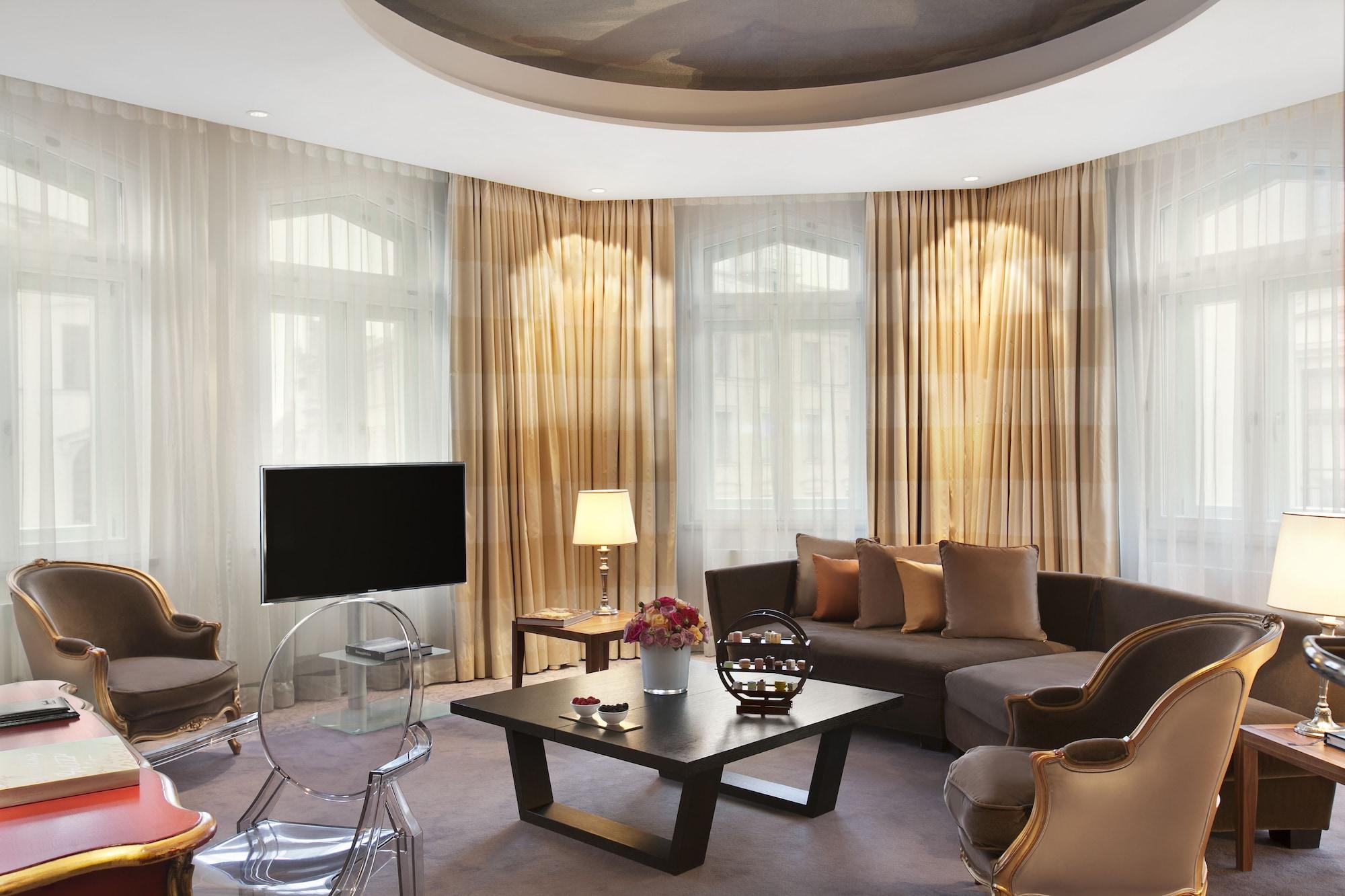 Vier Jahreszeiten Kempinski 5*